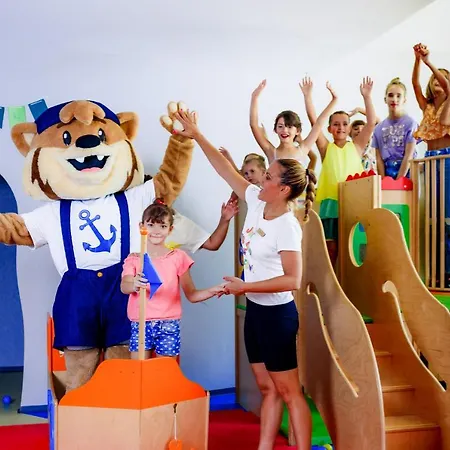 Excelsior - By Liburnia & 4*