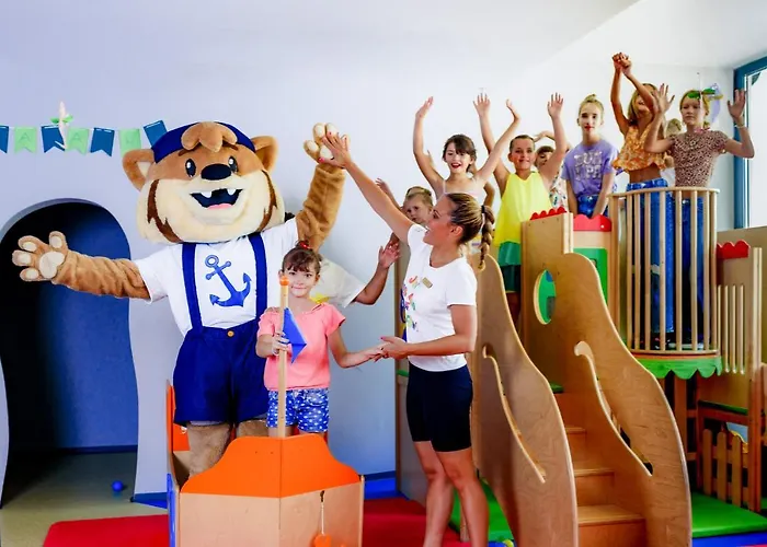 Excelsior - By Liburnia & 4*