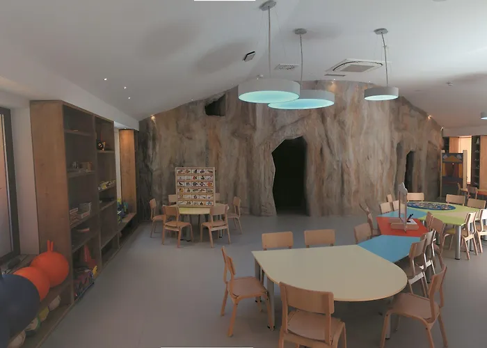 Excelsior - By Liburnia & 4*